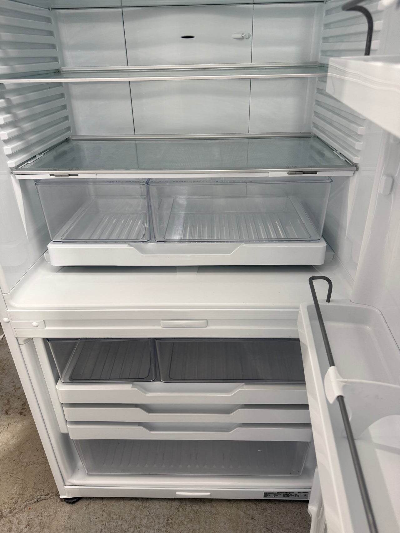 Second hand Fisher & Paykel E522BRE 519 L ActiveSmart™ Bottom-Mount Fridge - Second Hand Appliances Geebung