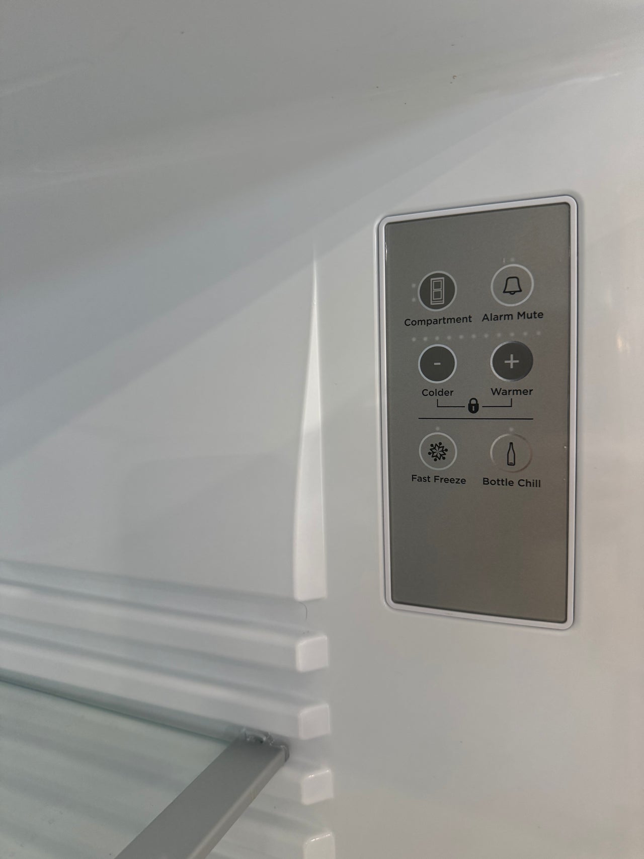 Second hand Fisher & Paykel E522BRE 519 L ActiveSmart™ Bottom-Mount Fridge - Second Hand Appliances Geebung