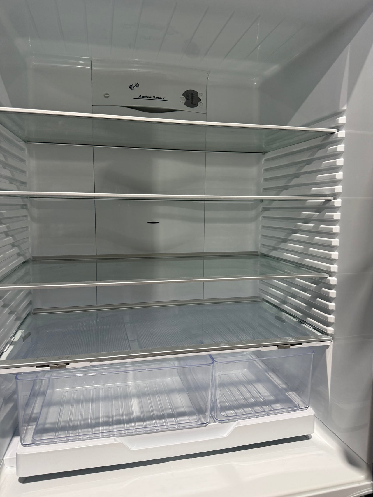 Second hand Fisher & Paykel E522BRE 519L Bottom Mount Fridge – White - Second Hand Appliances Geebung