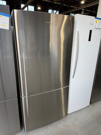 Thumbnail for Second hand  Fisher & Paykel E522BRX 519L bottom-freezer refrigerator - Second Hand Appliances Geebung