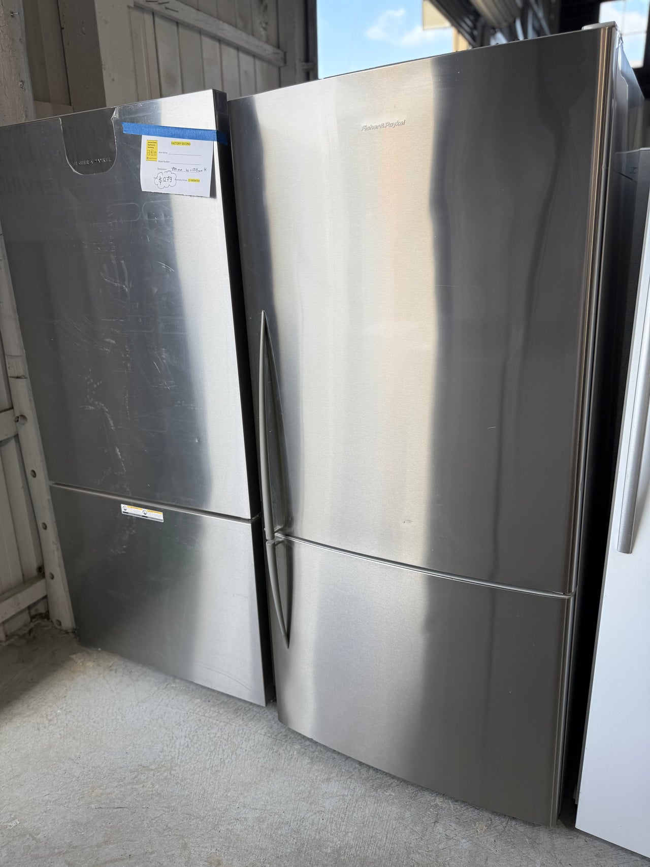 Second hand  Fisher & Paykel E522BRX 519L bottom-freezer refrigerator - Second Hand Appliances Geebung