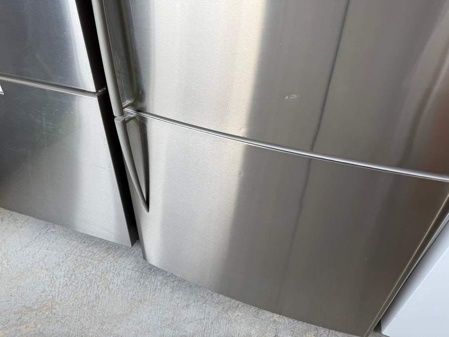 Second hand  Fisher & Paykel E522BRX 519L bottom-freezer refrigerator - Second Hand Appliances Geebung