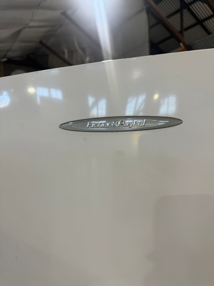Second hand Fisher & Paykel N388 389L Upright Freezer – White - Second Hand Appliances Geebung