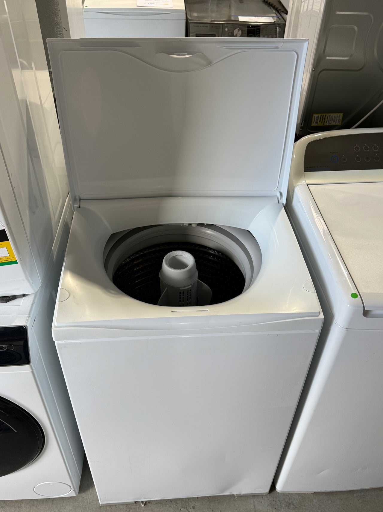 Second hand Fisher & Paykel QuickSmart 6kg Top Load Washing Machine Model: MW60 - Second Hand Appliances Geebung