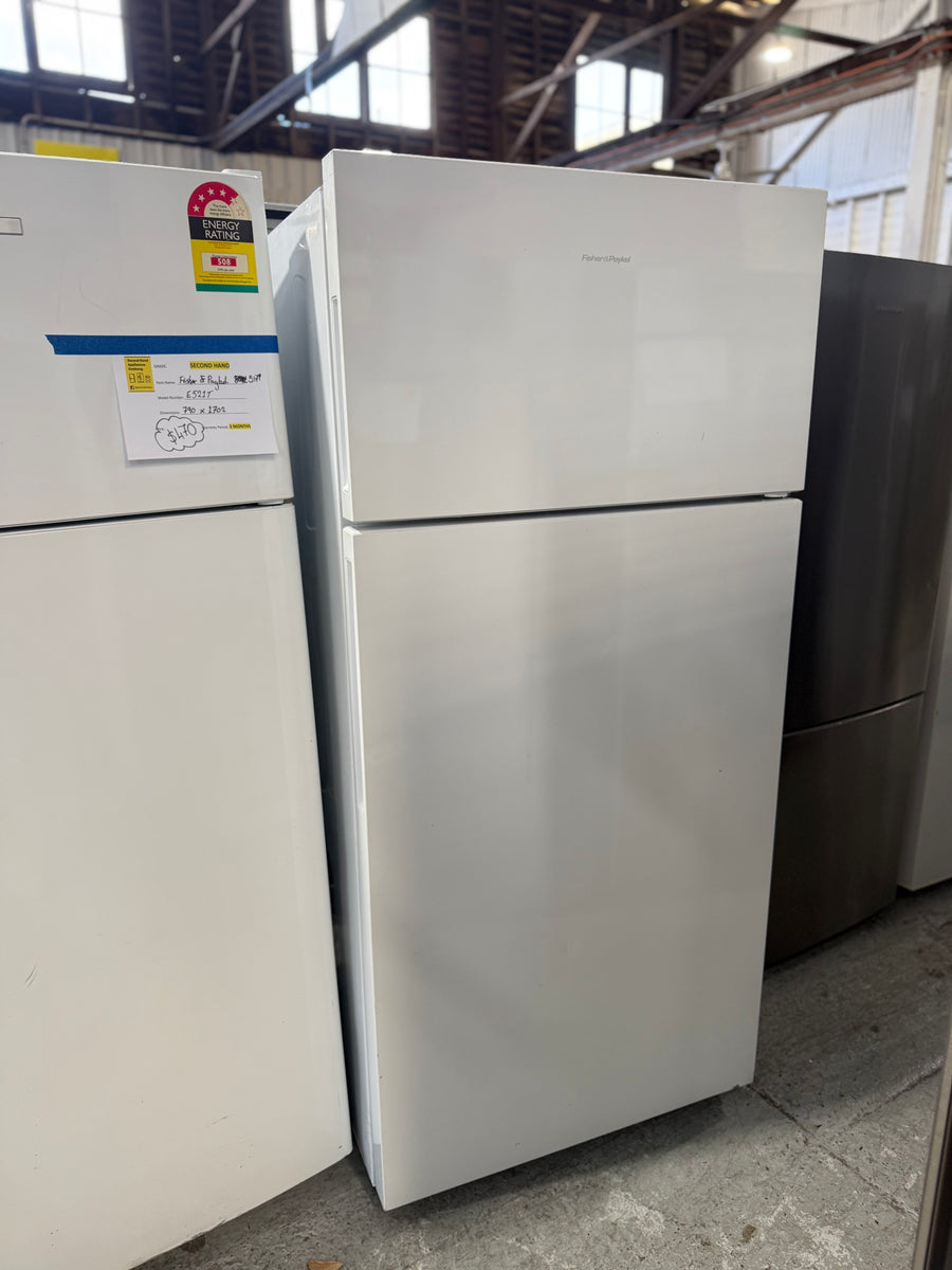 Second hand Fisher&Paykel RF521TRPW6 517-liter top-mount refrigerator - Second Hand Appliances Geebung