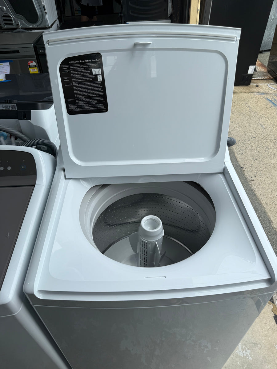 Second hand Fisher & Paykel WA1068P1  10kg top-loading washing machine - Second Hand Appliances Geebung