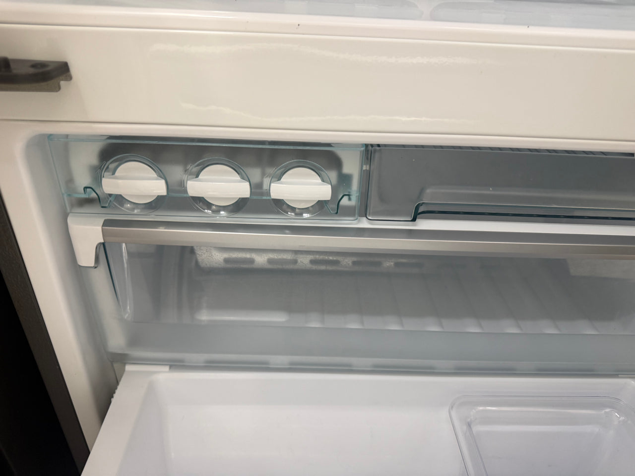 Second hand 💥 Fridge + Washer Bundle Deal – Both for Just $1000! 💥Westinghouse WHE5100SA 510L French door + 8.5kg Fisher&Paykel front loader WA8560G1 - Second Hand Appliances Geebung