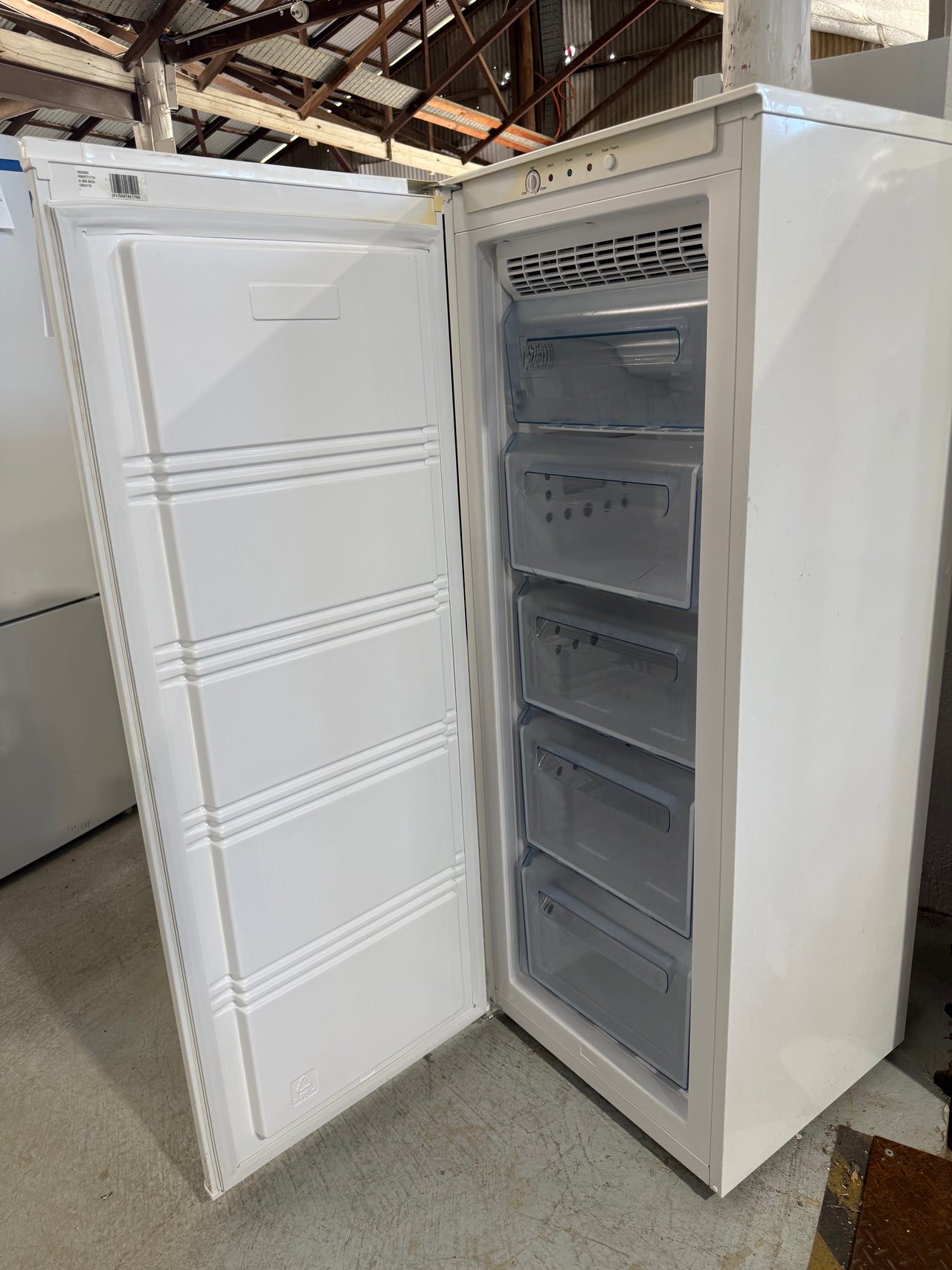 Second hand Hisense 1-DOOR WHITE FREEZER Model No. HR6VFF177A - Second Hand Appliances Geebung