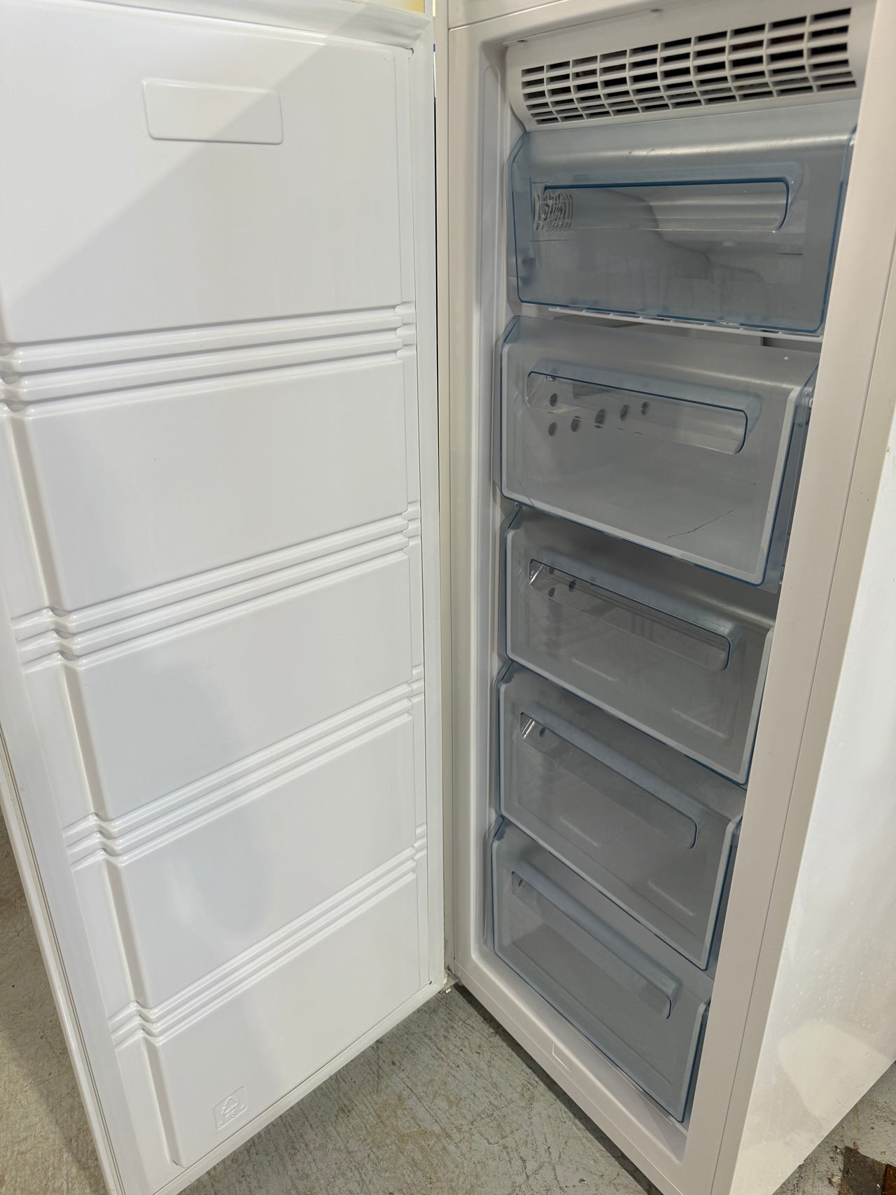 Second hand Hisense 1-DOOR WHITE FREEZER Model No. HR6VFF177A - Second Hand Appliances Geebung