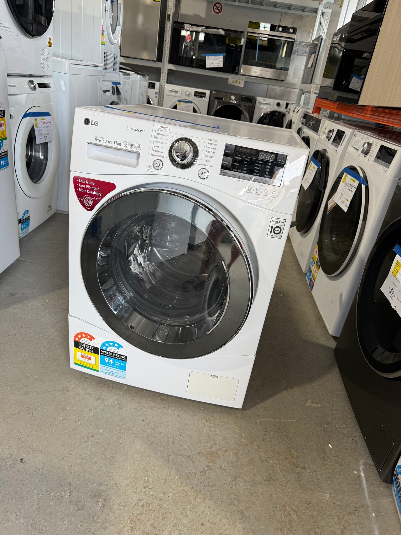 Second hand LG 11kg Front Load Washing Machine with TrueSteam Model: WD1411SBW - Second Hand Appliances Geebung