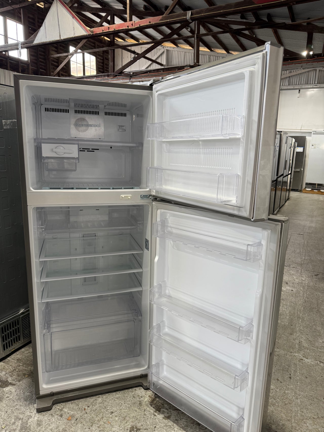 Second hand LG 422l Top Mounted Refrigerator Model: GN-R422FS - Second Hand Appliances Geebung
