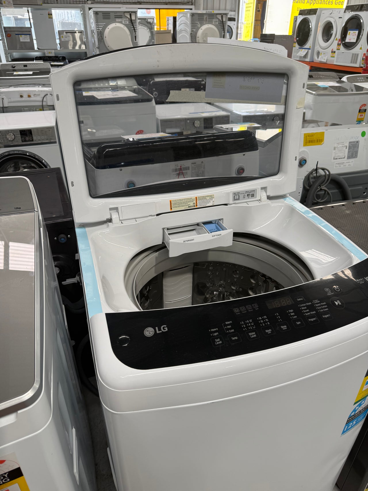Second hand LG 8.5kg Top Load Washing Machine with Smart Inverter Control Model:WTG8521 - Second Hand Appliances Geebung