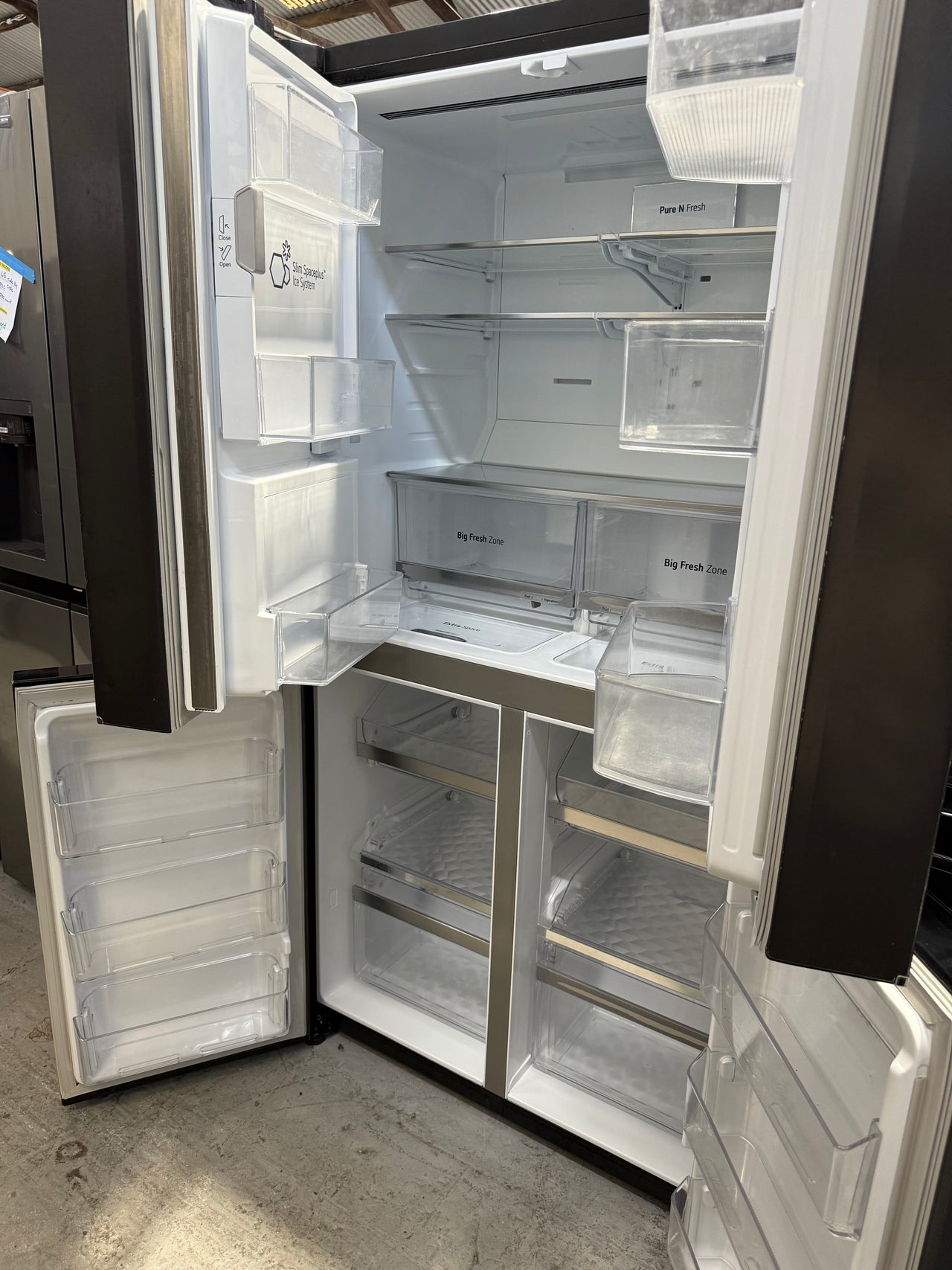 Second hand LG GF-L706MBL – 637 L French Door Refrigerator in Matte Black - Second Hand Appliances Geebung