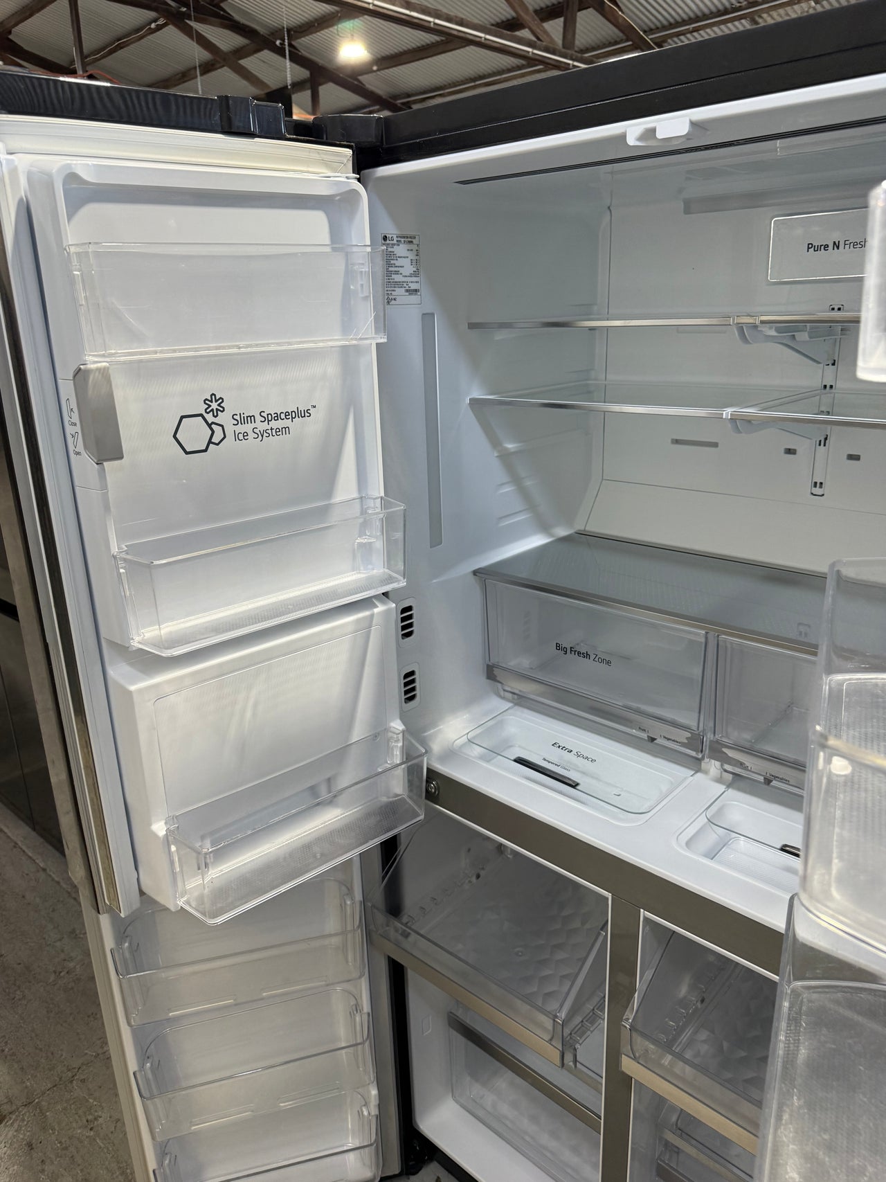 Second hand LG GF-L706MBL – 637 L French Door Refrigerator in Matte Black - Second Hand Appliances Geebung