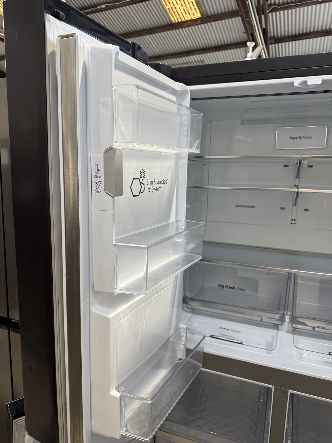 Second hand LG GF-L706MBL – 637 L French Door Refrigerator in Matte Black - Second Hand Appliances Geebung