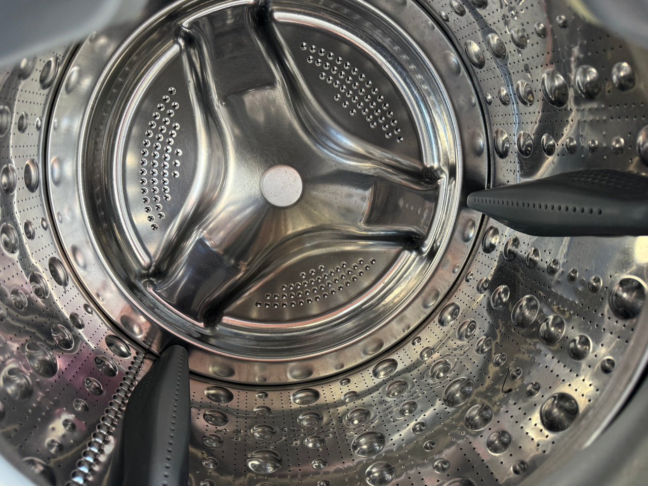 Second hand LG WD1410SBW 10kg front load washing machine - Second Hand Appliances Geebung