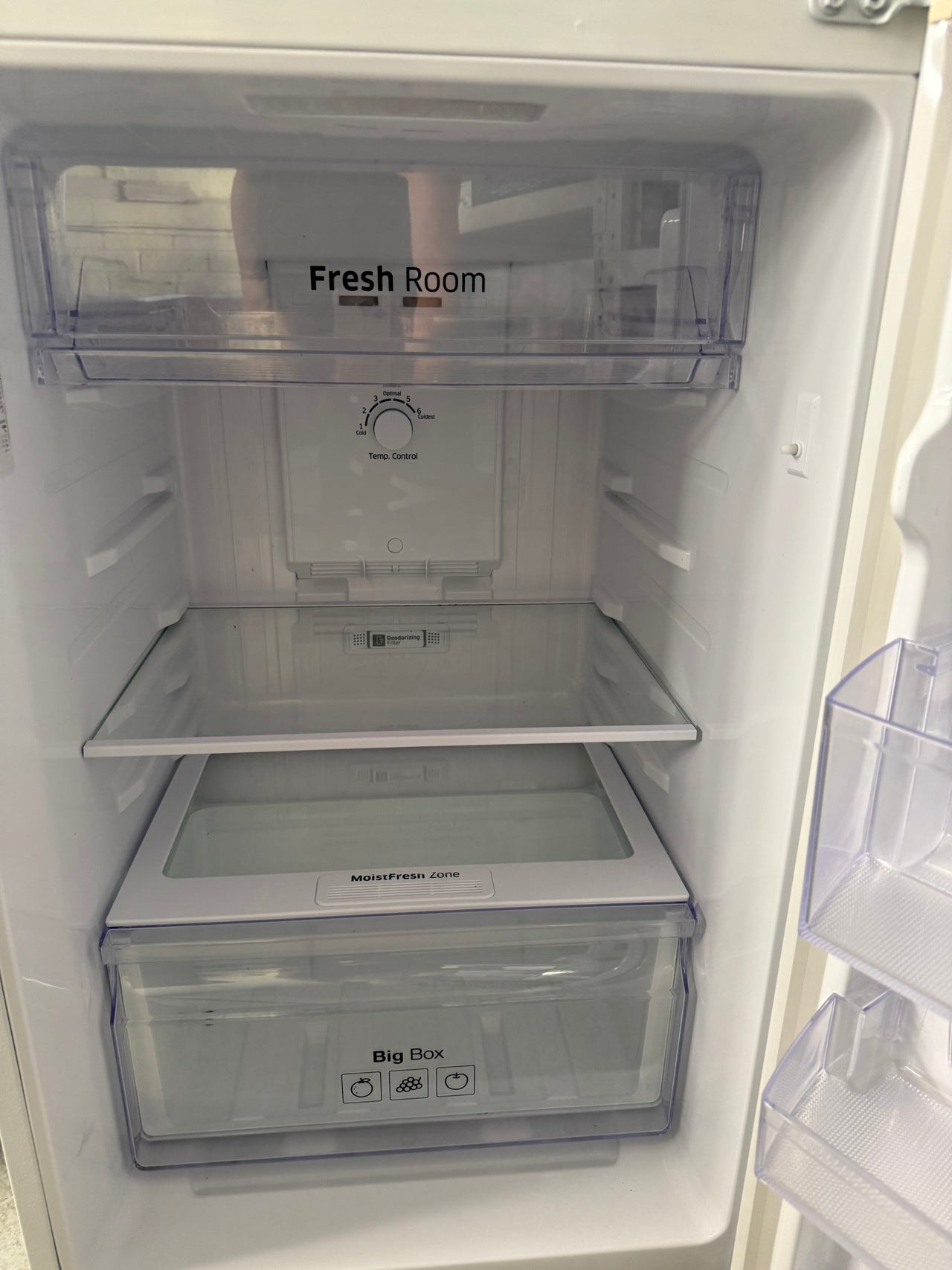 Second hand SAMSUNG 228L TOP MOUNT FRIDGE  Model: SR227MW - Second Hand Appliances Geebung