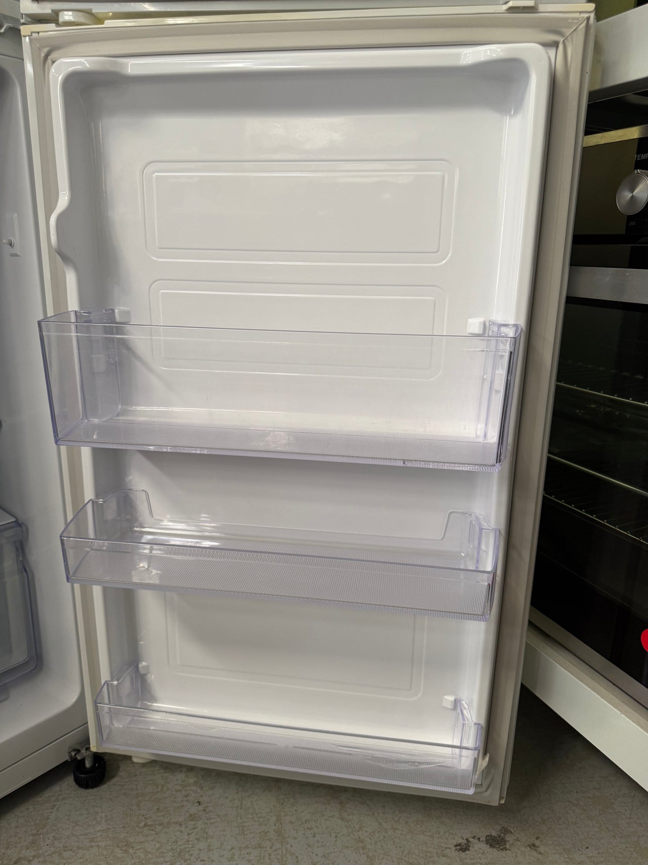 Second hand SAMSUNG 228L TOP MOUNT FRIDGE  Model: SR227MW - Second Hand Appliances Geebung