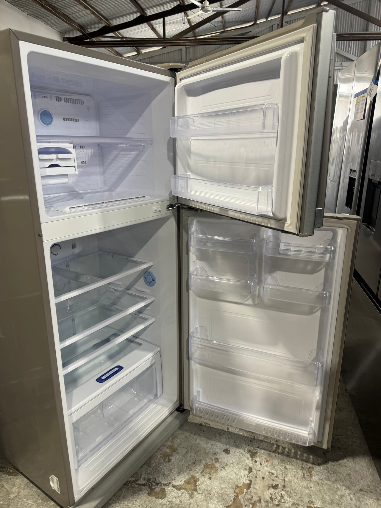 Second hand Samsung SR428MLS 431L top mount refrigerator - Second Hand Appliances Geebung