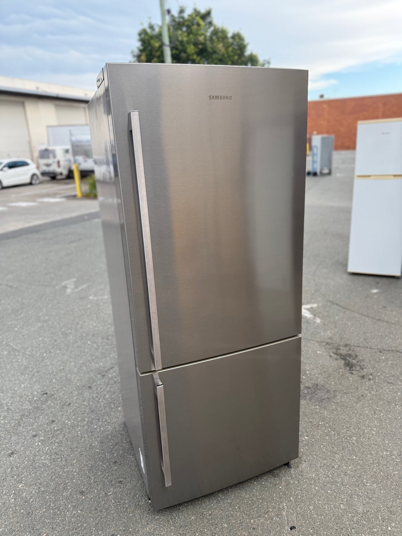 Second hand Samsung SRL450ELS 450L Bottom Mount Fridge - Second Hand Appliances Geebung