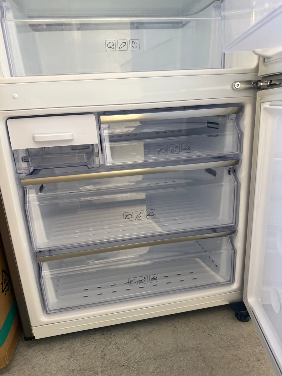 Second hand Samsung SRL450ELS 450L Bottom Mount Refrigerator – Stainless Steel - Second Hand Appliances Geebung