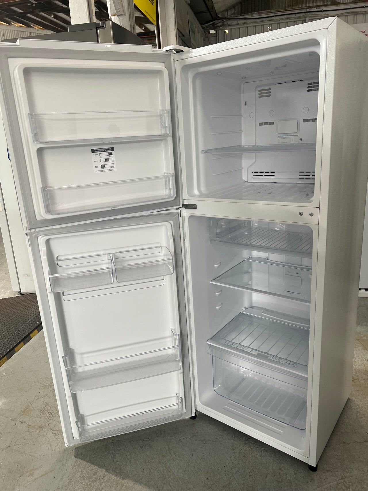 Second hand WESTINGHOUSE 225L WHITE TOP MOUNT REFRIGERATOR  Model: WTB2500WH - Second Hand Appliances Geebung