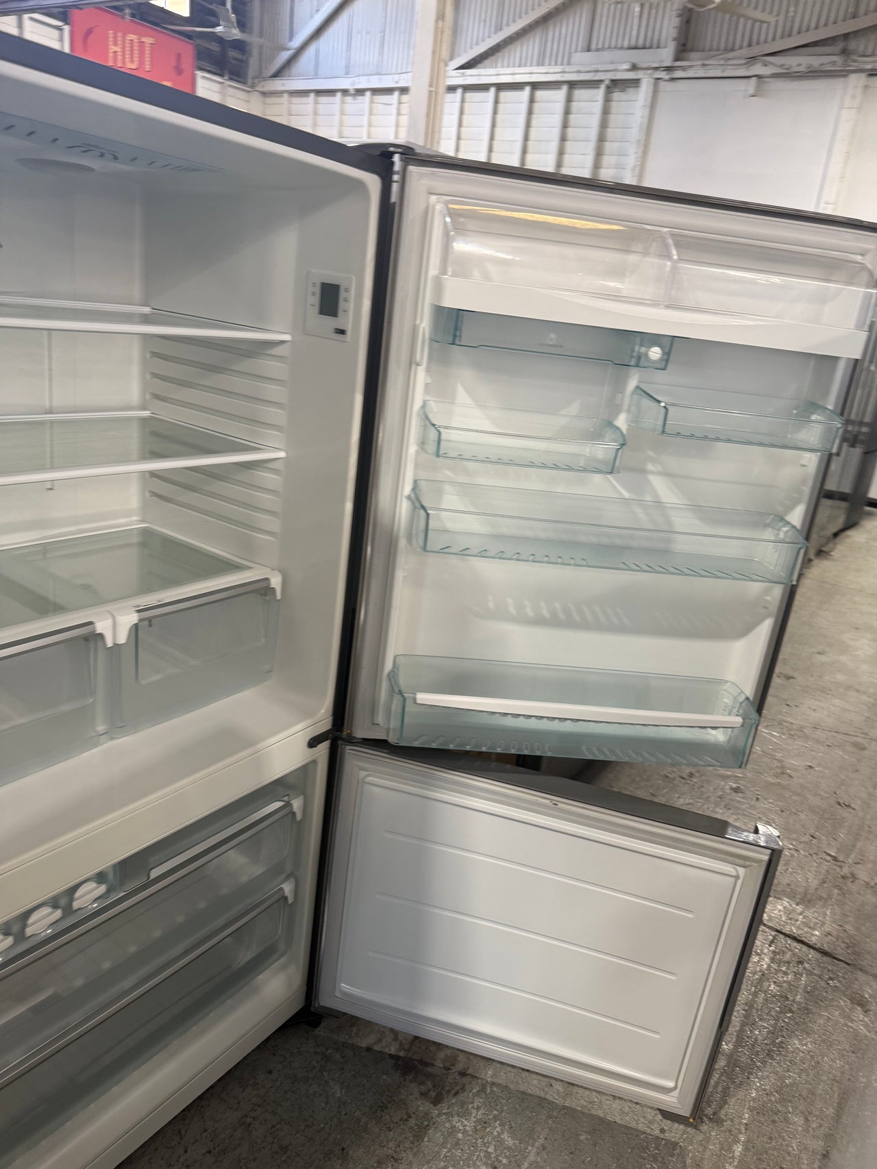 Second hand Westinghouse 510 L Bottom-Mount Refrigerator – WBE5100SCR - Second Hand Appliances Geebung