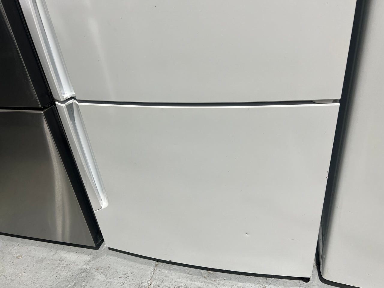 Second hand Westinghouse 529l Bottom Mounted fridge WBE5300WA - Second Hand Appliances Geebung