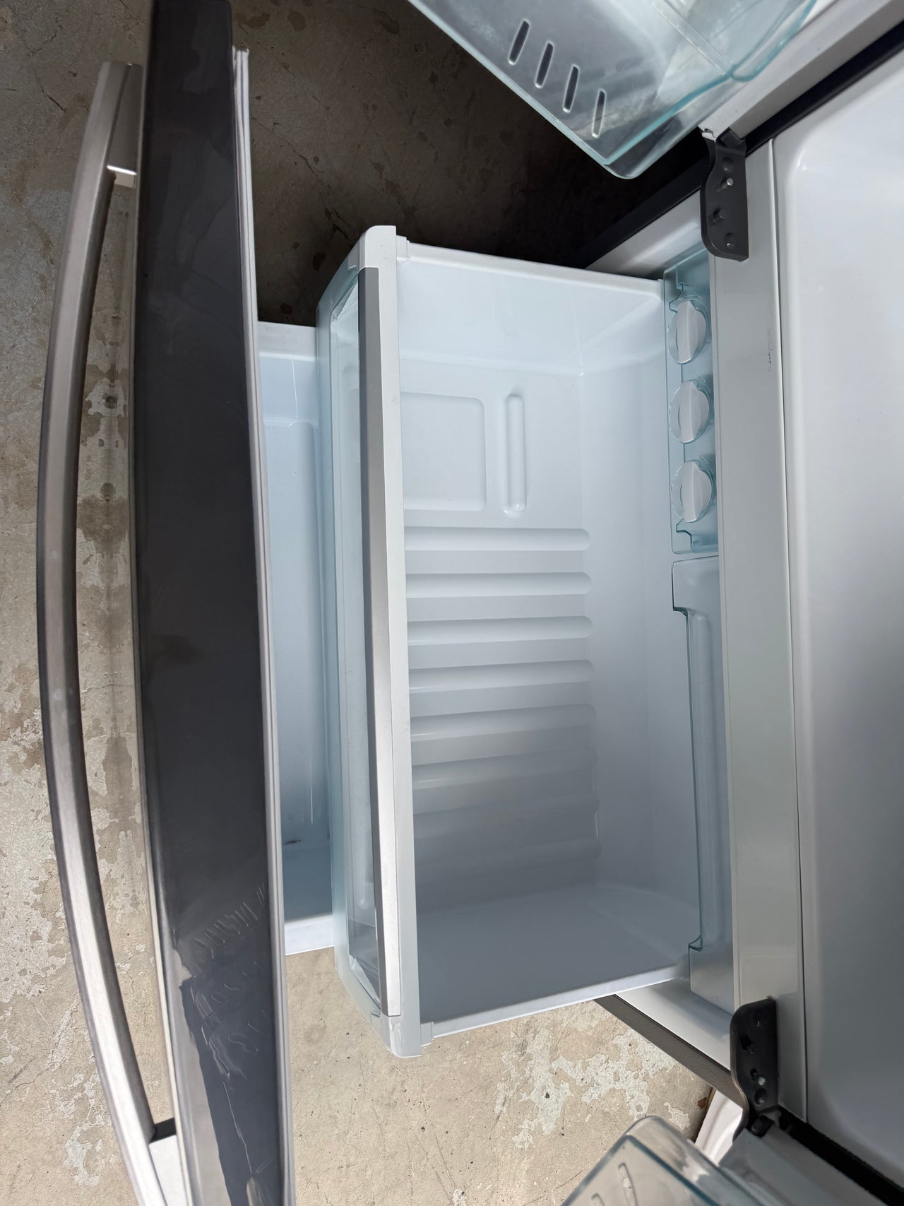 Second hand Westinghouse WHE5100SA-D 510L French Door Fridge - Second Hand Appliances Geebung