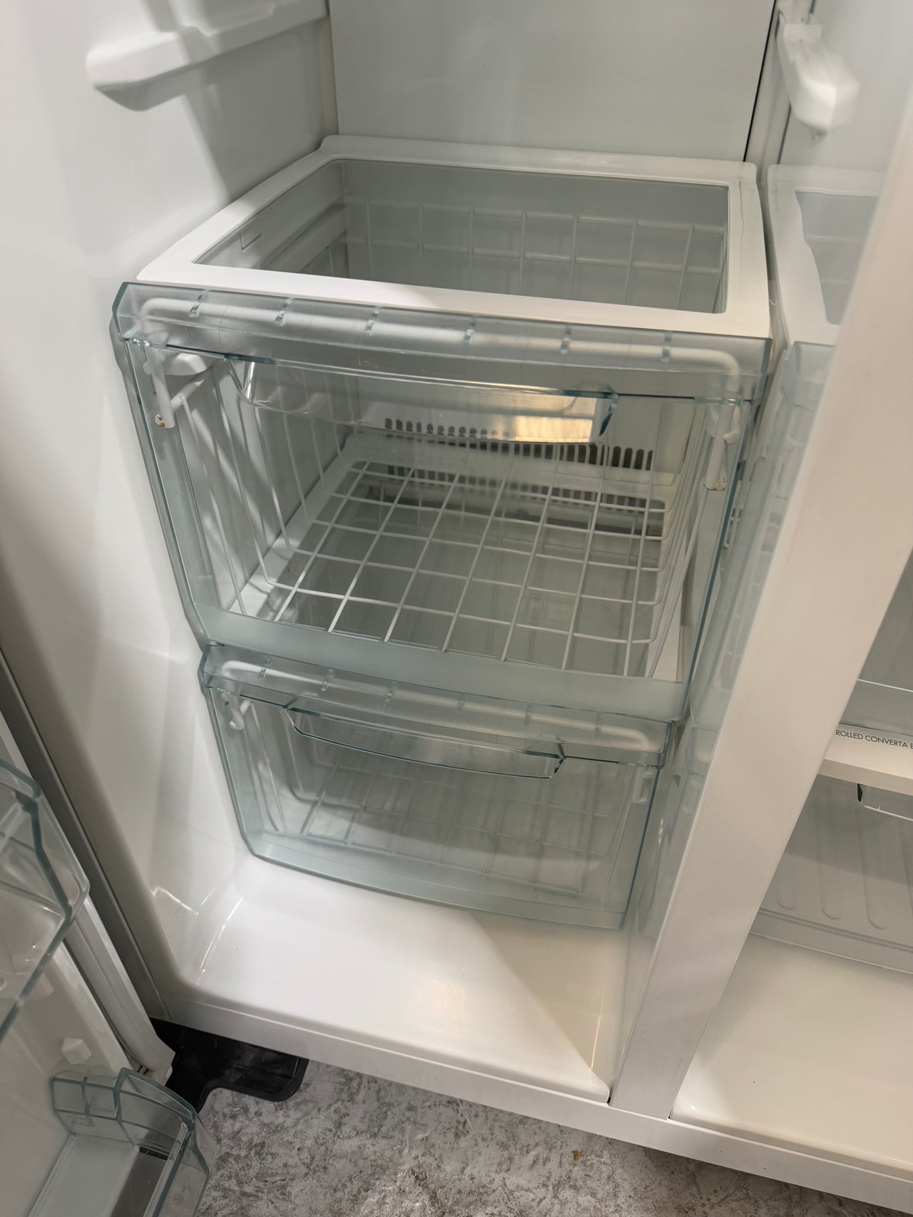 Second hand Westinghouse WSE6100WA 610-liter side-by-side refrigerator-freezer - Second Hand Appliances Geebung