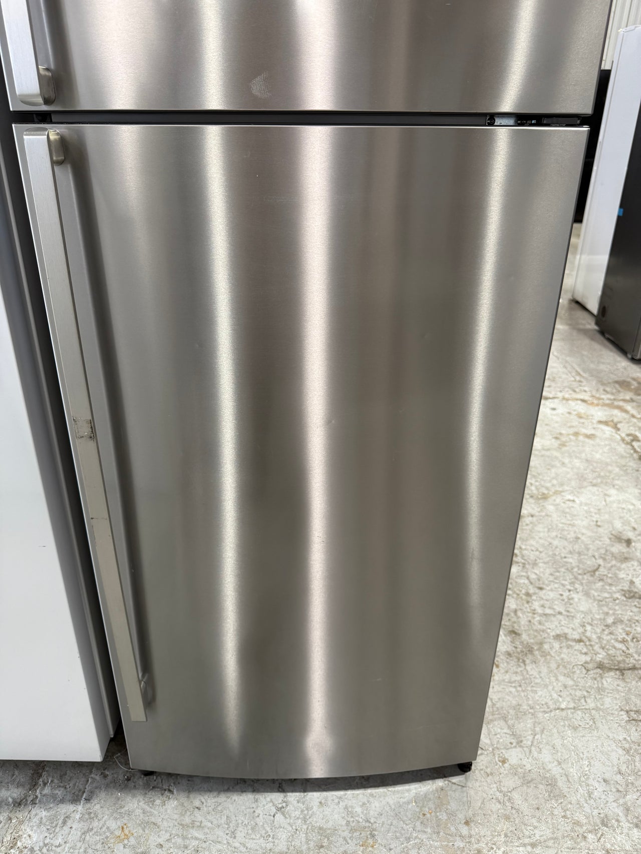 Second hand Westinghouse WTB4604SA – 460 L Top-Mount Refrigerator - Second Hand Appliances Geebung