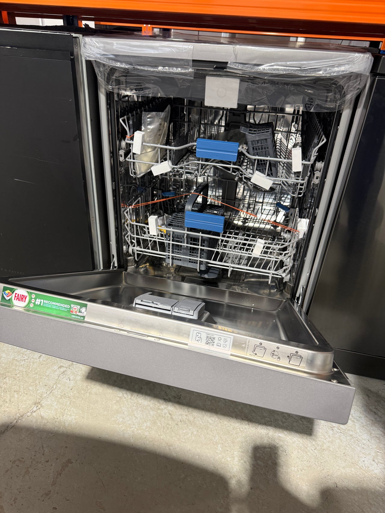 Transportation damaged Beko 60cm Freestanding Dishwasher 16 Place Platinum Steel BDFB1630X - Second Hand Appliances Geebung