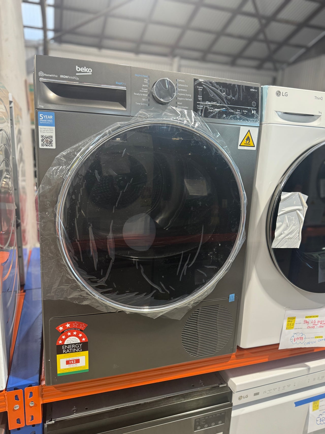 Transportation damaged Beko BDPB904HG 9kg Hybrid Heat Pump Dryer - Second Hand Appliances Geebung