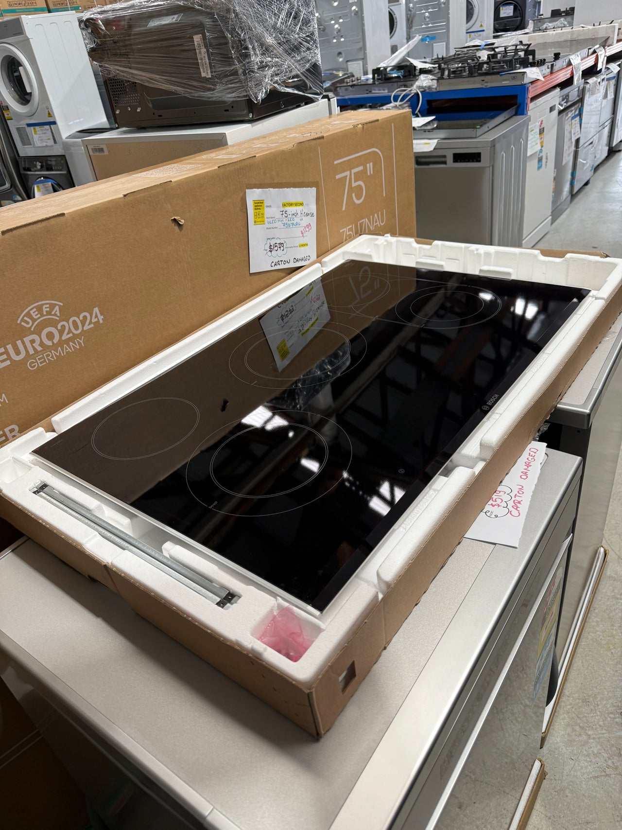 Transportation damaged Bosch PKM875DP1A 80cm Electric Ceramic Cooktop – Modern Design with Advanced Cooking Control - Second Hand Appliances Geebung