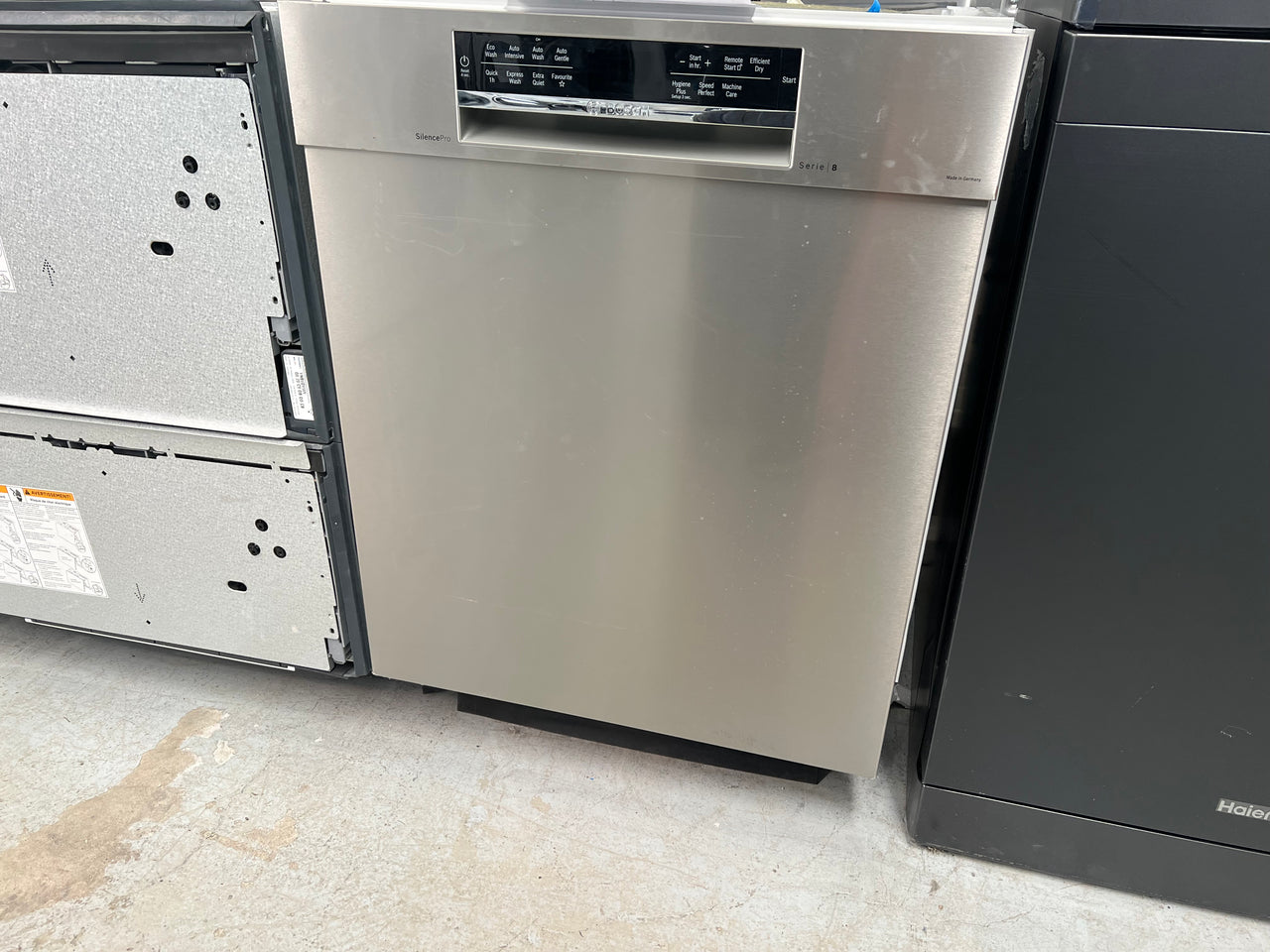 Transportation damaged Bosch Serie 8 Built Under Dishwasher SMU8EDS01A - Second Hand Appliances Geebung