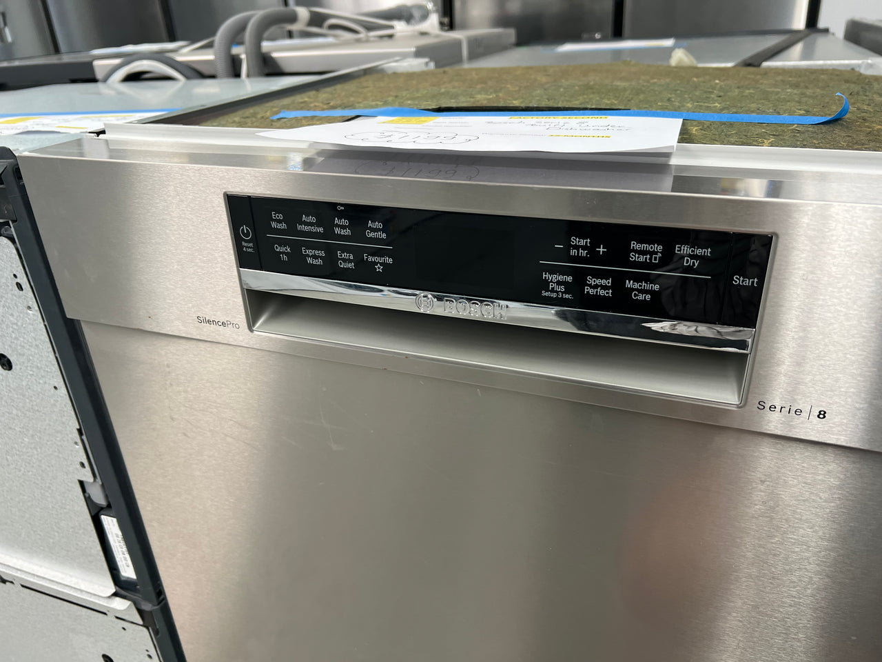 Transportation damaged Bosch Serie 8 Built Under Dishwasher SMU8EDS01A - Second Hand Appliances Geebung