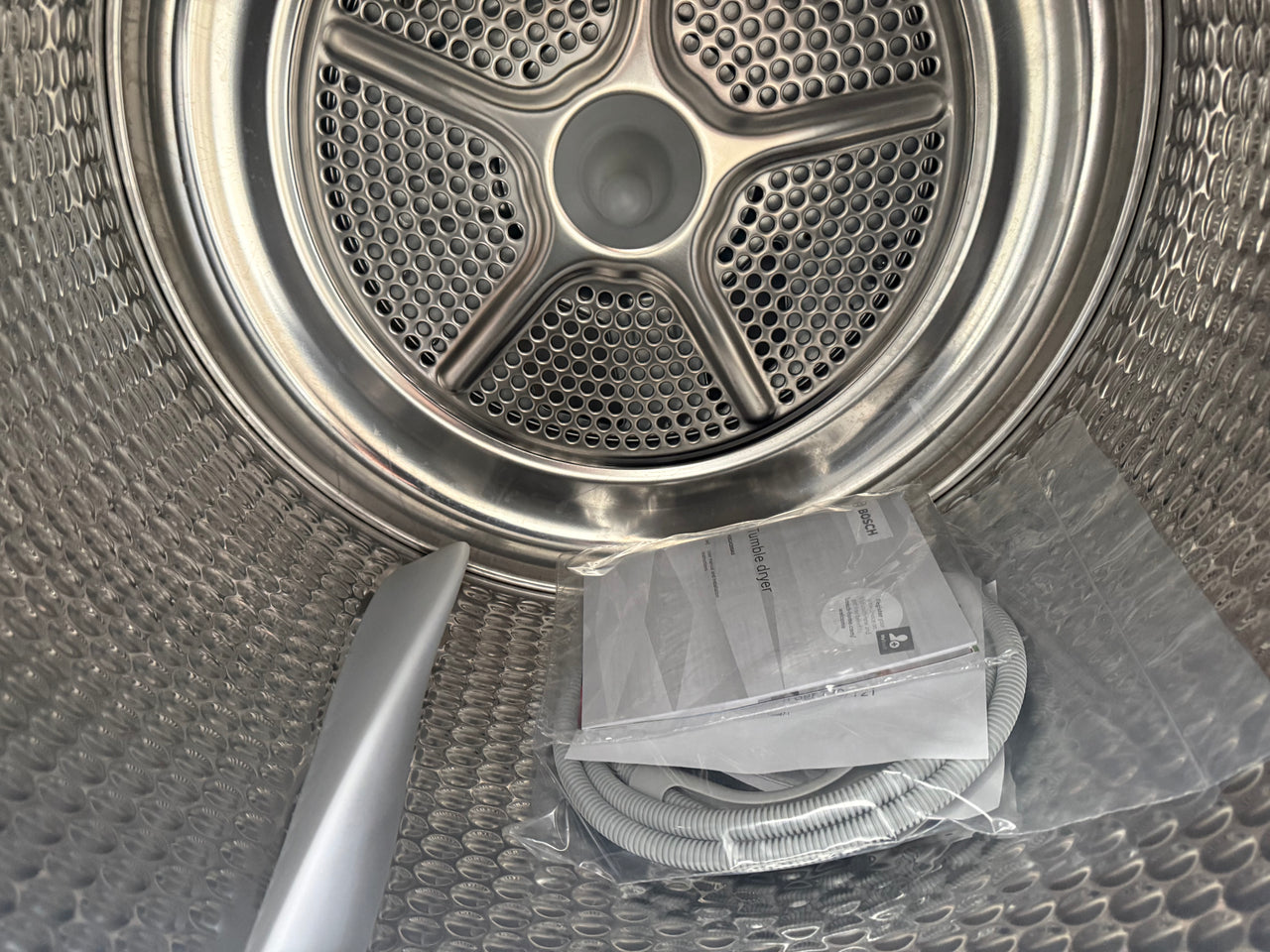 Transportation damaged Bosch Series 6 9kg Heat Pump Dryer – White WQG24200AU - Second Hand Appliances Geebung