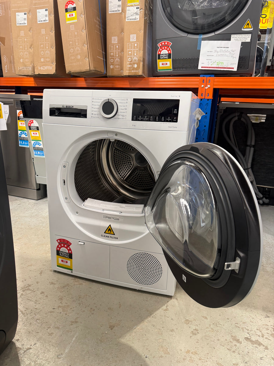 Transportation damaged Bosch Series 6 9kg Heat Pump Dryer – White WQG24200AU - Second Hand Appliances Geebung