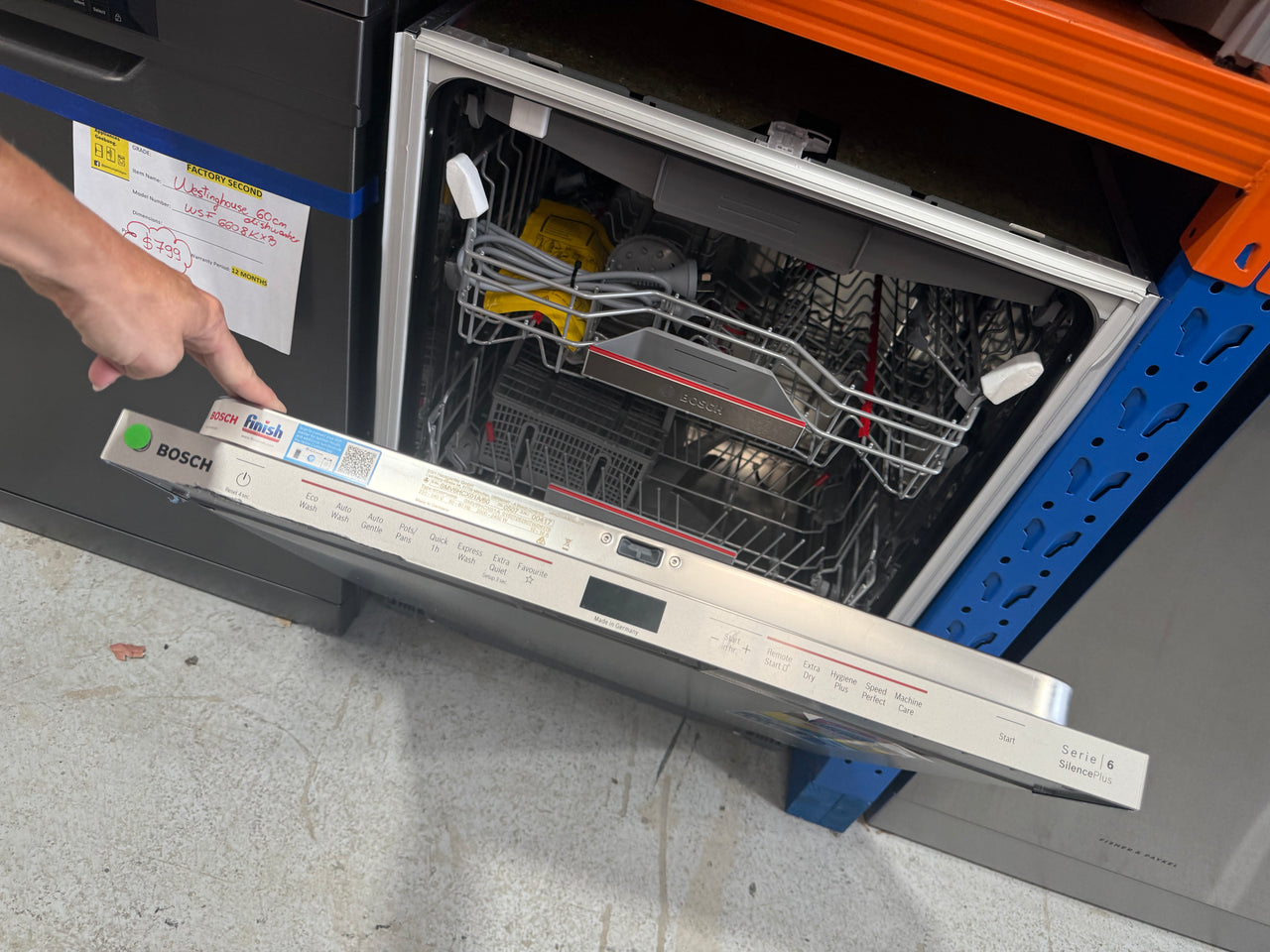 Transportation damaged Bosch Series 6 Fully Integrated Dishwasher  Model: SMV6HCX01A - Second Hand Appliances Geebung