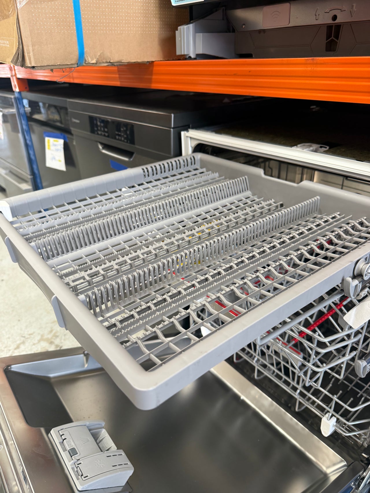 Transportation damaged Bosch Series 6 Fully Integrated Dishwasher  Model: SMV6HCX01A - Second Hand Appliances Geebung