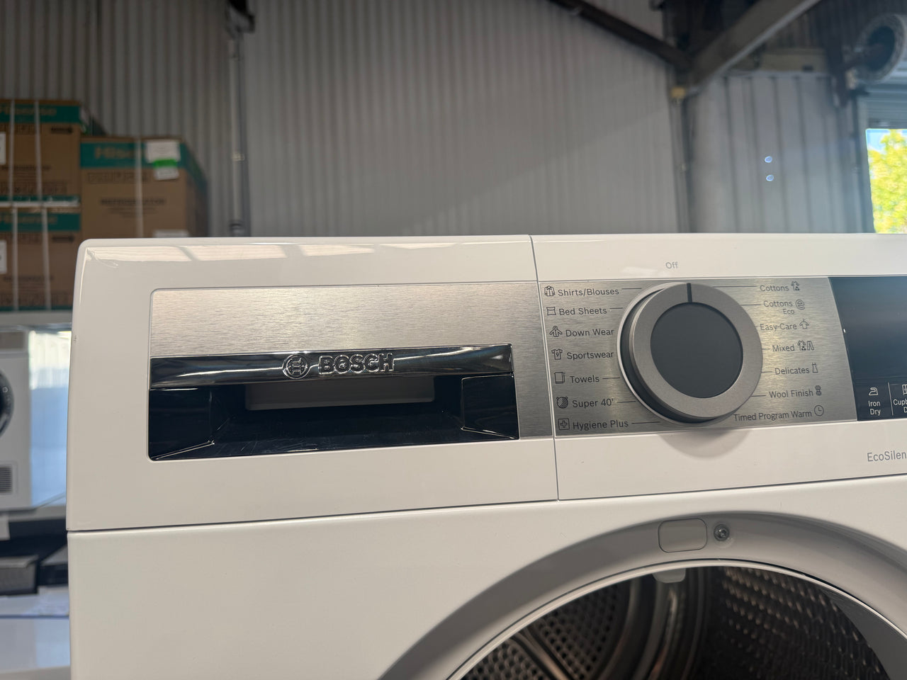 Transportation damaged Bosch Series 8 8kg Heat Pump Dryer WQG235D8AU - Second Hand Appliances Geebung