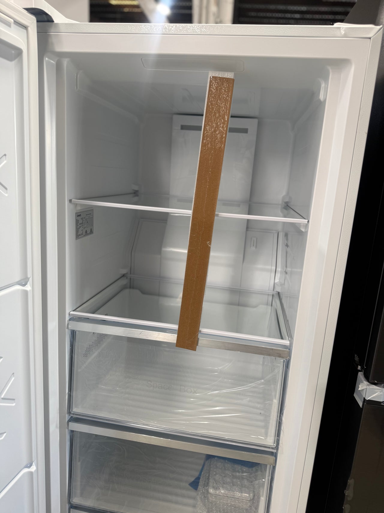 Transportation damaged CHiQ CSH311NWL3 311L Hybrid Upright Fridge / Freezer – White - Second Hand Appliances Geebung