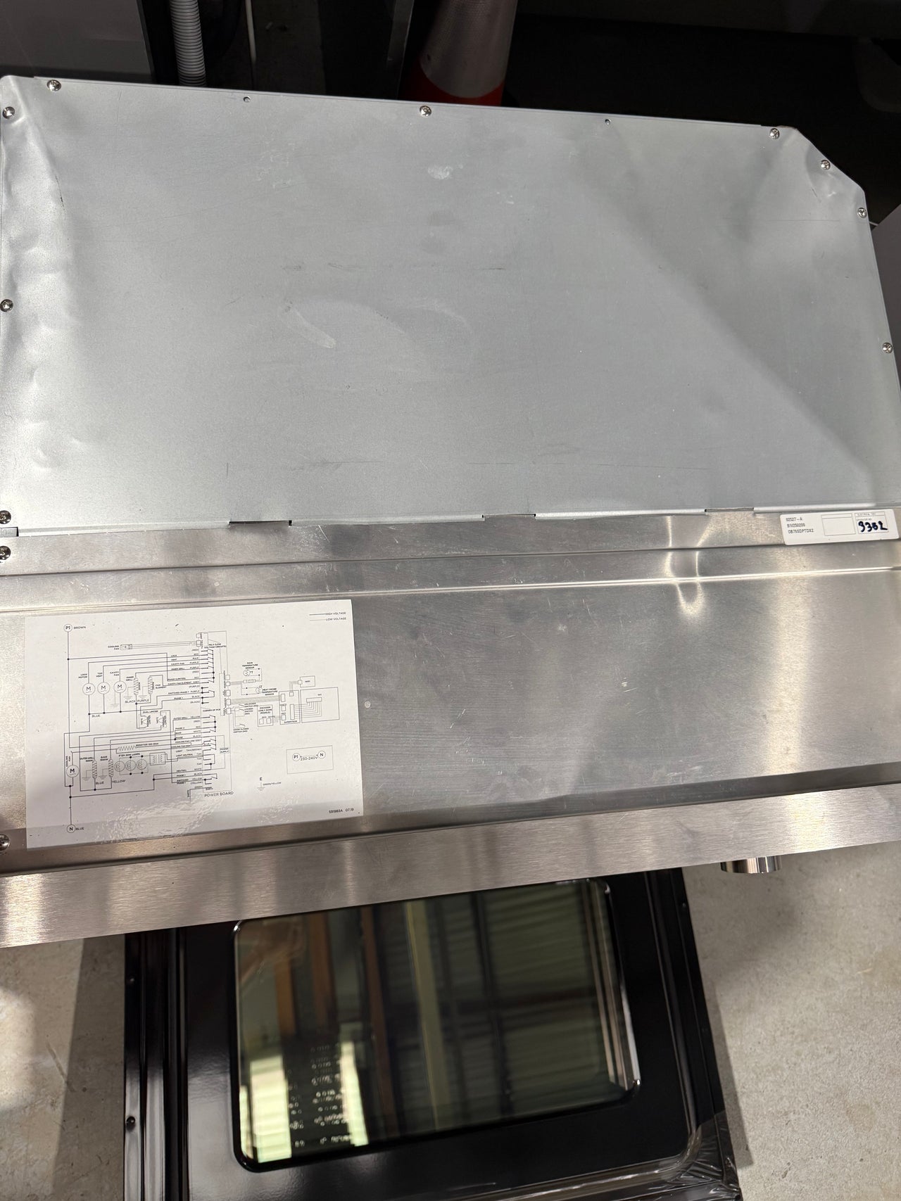 Transportation damaged Fisher & Paykel OB76SDPTDX2 76cm Series 9 built-in pyrolytic oven - Second Hand Appliances Geebung