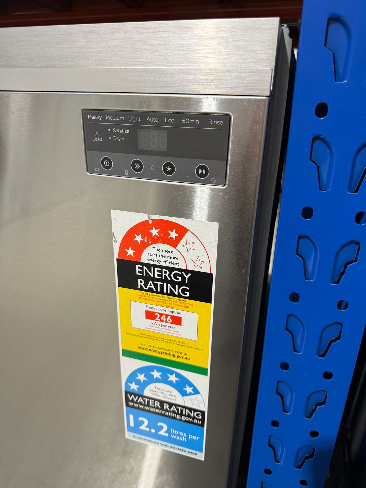 Transportation damaged Fisher & Paykel Series 5 DW60UN2X2 built-under dishwasher - Second Hand Appliances Geebung