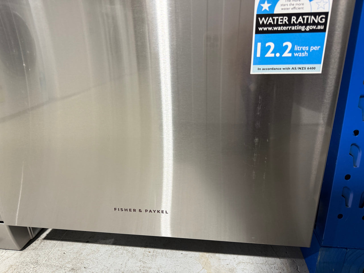 Transportation damaged Fisher & Paykel Series 5 DW60UN2X2 built-under dishwasher - Second Hand Appliances Geebung