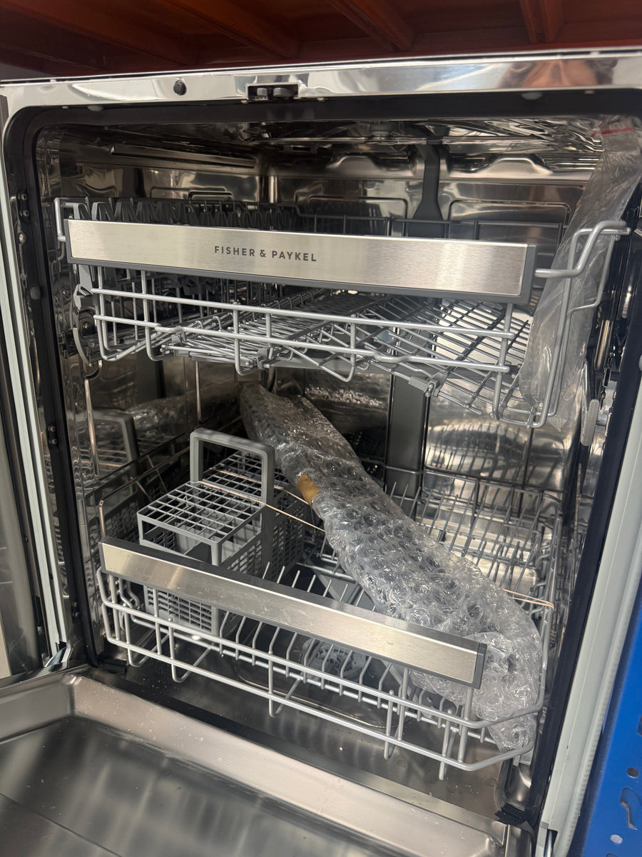 Transportation damaged Fisher & Paykel Series 5 DW60UN2X2 built-under dishwasher - Second Hand Appliances Geebung