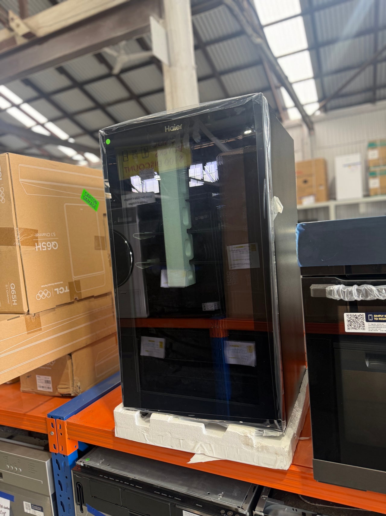 Transportation damaged Haier 87L Beverage Fridge HRF90UC - Second Hand Appliances Geebung
