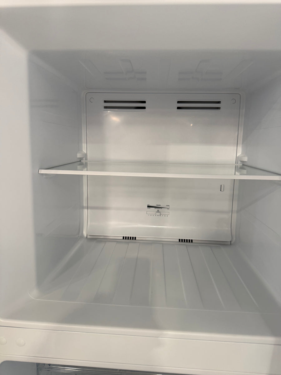 Buy Transportation damaged Hisense 326 L Top Mount Refrigerator HRTF325S (Silver) |  | [product_variant] | Second Hand Appliances Geebung Brisbane