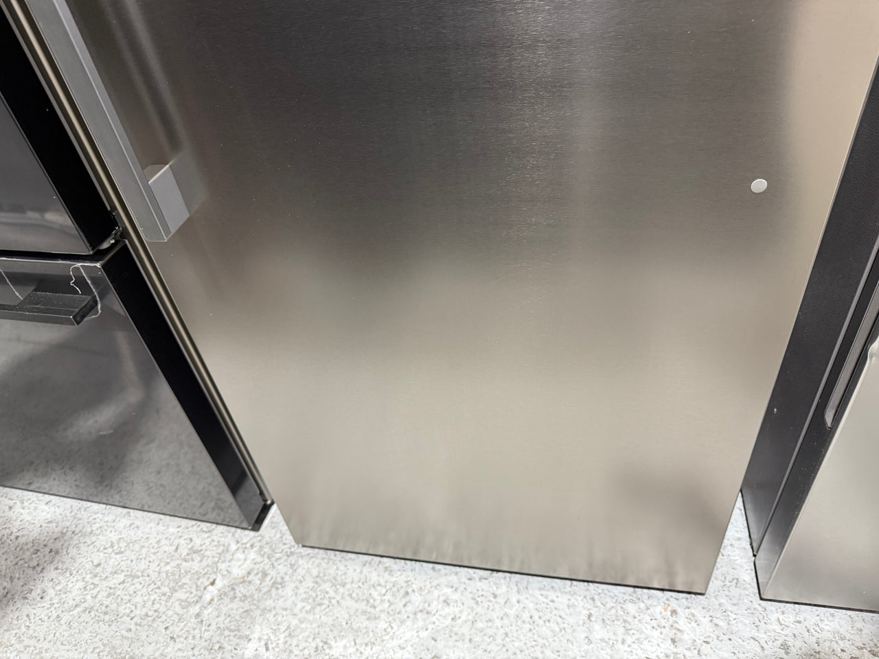 Transportation damaged Hisense 384L Vertical Hybrid Freezer Model: HRVF384S - Second Hand Appliances Geebung