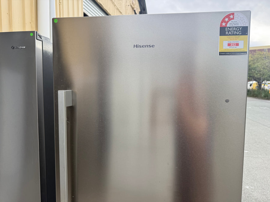 Transportation damaged Hisense 384L Vertical Hybrid Freezer Model: HRVF384S - Second Hand Appliances Geebung